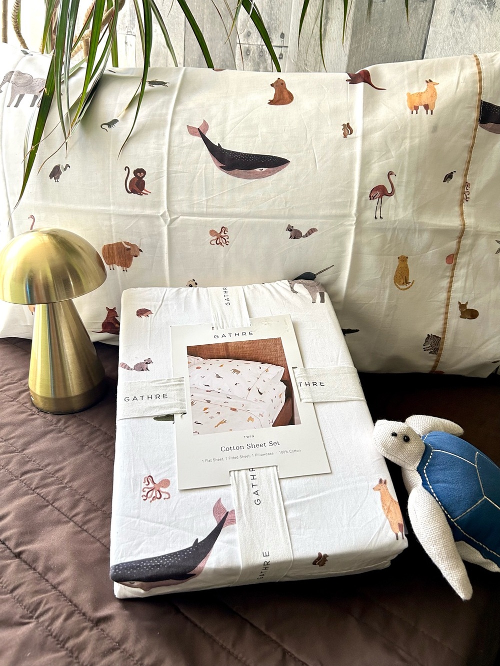 🌴Whimsical Gathre Menagerie Zoo Animals Twin Sheet Set - Target